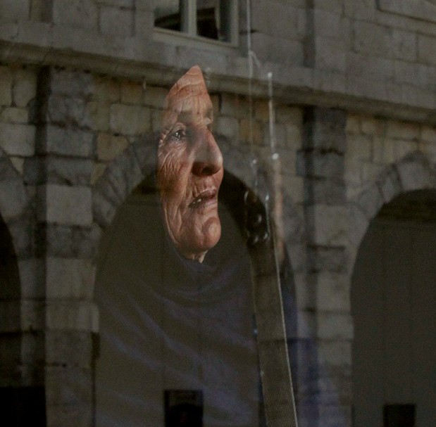 Foto de la exposición en el Parlamento de Cantabria