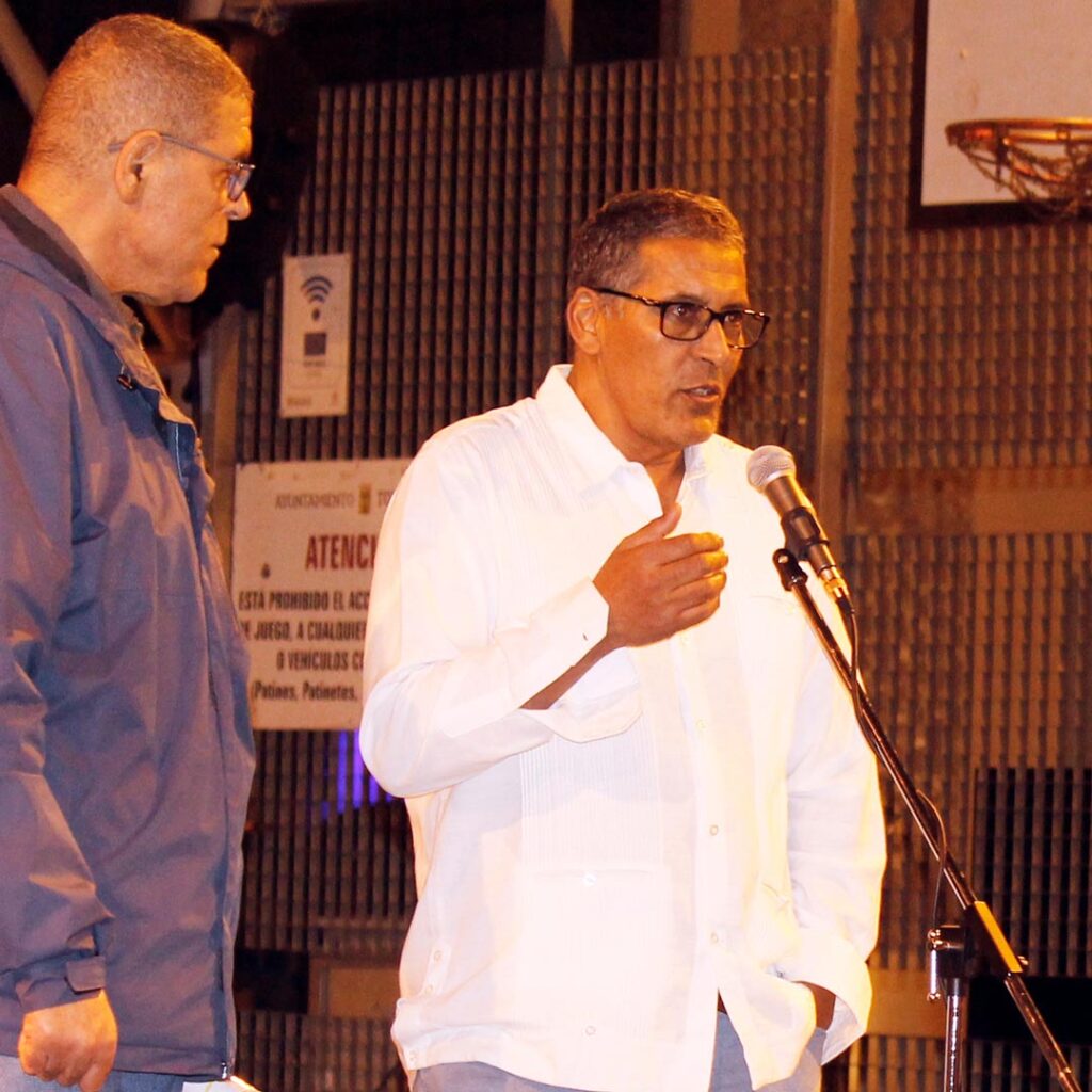 El delegado de Cantabria durante el acto del 27F